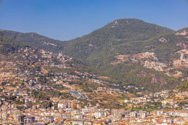 Alanya kentini, Türkiye Rivera 'daki heybetli şatosuyla keşfediyor - Türkiye