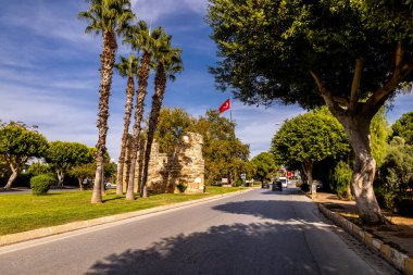 Türkiye 'nin Rivera kentinin antik kenti boyunca keşif turu