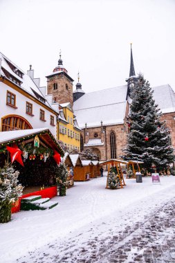 Schmalkalden - Thüringen - Almanya 'daki kış Noel pazarını ziyaret edin