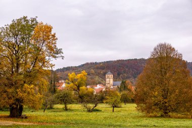 Creuzburg yakınlarındaki güzel Werra Vadisi 'ni ziyaret edin bir sonbahar günü - Thüringen - Almanya