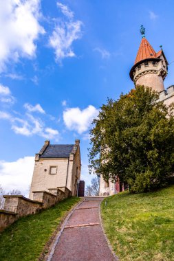 Hildburghausen - Thüringen - Almanya 'nın güzel Heldburger Diyarı' nda harika bir bahar yürüyüşü.