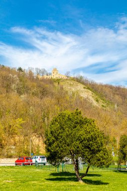 Nisan ayı başlarında, Naumburg / Saale 'den Gotha' ya, Thüringen ve Saksonya-Anhalt 'a kadar uzanan muhteşem Saale ve Ilm Vadisi bisiklet yolları boyunca bahar turu.