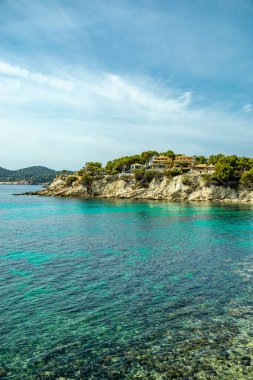 İspanya 'nın Mallorca adasının güneyindeki Sant Elm kıyı kasabasındaki D' en Grau kıyı yolunda küçük ama güzel bir yürüyüş.