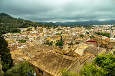 Mallorca 'nın güzel ve güneşli Balearic adasında Castell de Capdepera - İspanya