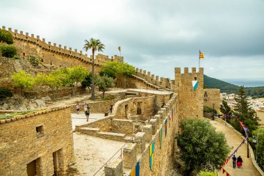 Mallorca 'nın güzel ve güneşli Balearic adasında Castell de Capdepera - İspanya