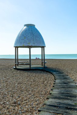 İngiltere 'ye hoş geldiniz. Güzel liman kasabası Folkestone' u gezmek için ilk gezi - Kent - İngiltere