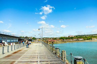 İngiltere 'ye hoş geldiniz. Güzel liman kasabası Folkestone' u gezmek için ilk gezi - Kent - İngiltere