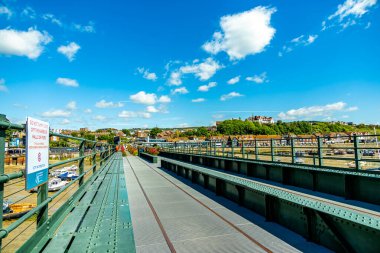 İngiltere 'ye hoş geldiniz. Güzel liman kasabası Folkestone' u gezmek için ilk gezi - Kent - İngiltere