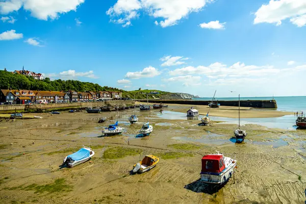 stock image Welcome to England - First sightseeing tour in the beautiful harbour town of Folkestone - Kent - United Kingdom