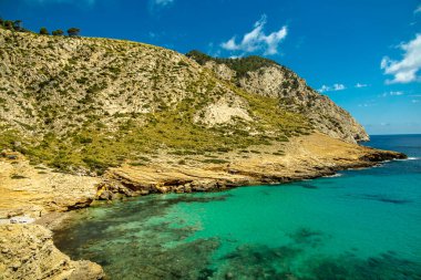 Güzel Balearic Adası Mallorca 'daki en önemli noktaya giden yolda - Kaptan de Formentor -