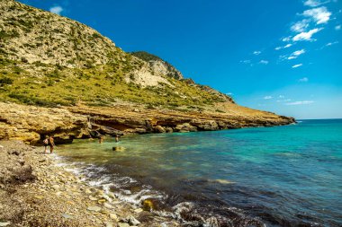 Güzel Balearic Adası Mallorca 'daki en önemli noktaya giden yolda - Kaptan de Formentor -