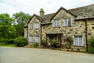 Birleşik Krallık 'ın Swanage-Dorset liman kasabasındaki Old Harry Rocks' a kısa bir yürüyüş turu.