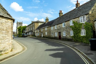 Güzel Dorset kırsalından Corfe Kalesi 'ne ve Swanage Demiryolu' na seyahat ediyoruz.