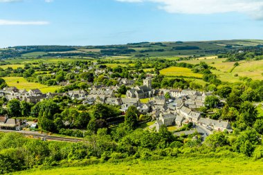 Güzel Dorset kırsalından Corfe Kalesi 'ne ve Swanage Demiryolu' na seyahat ediyoruz.