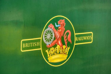 Güzel Dorset kırsalından Corfe Kalesi 'ne ve Swanage Demiryolu' na seyahat ediyoruz.