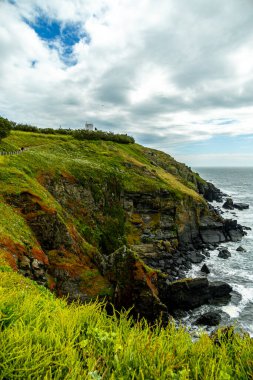 İngiltere anakarasının en güney noktasına doğru dairesel bir yürüyüş - Güzel Cornwall 'daki Kertenkele Noktası - Helston - İngiltere