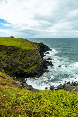 İngiltere anakarasının en güney noktasına doğru dairesel bir yürüyüş - Güzel Cornwall 'daki Kertenkele Noktası - Helston - İngiltere