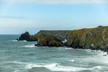 İngiltere anakarasının en güney noktasına doğru dairesel bir yürüyüş - Güzel Cornwall 'daki Kertenkele Noktası - Helston - İngiltere