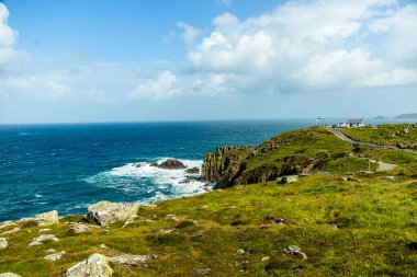 İngiltere 'nin en batıdaki noktasını keşfeden Lands End Penzance - Cornwall - İngiltere