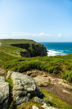 İngiltere 'nin en batıdaki noktasını keşfeden Lands End Penzance - Cornwall - İngiltere