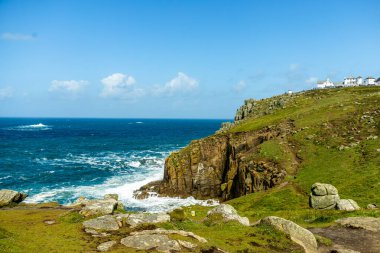 İngiltere 'nin en batıdaki noktasını keşfeden Lands End Penzance - Cornwall - İngiltere