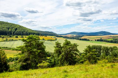 Wasungen, Walldorf üzerinden Rhn-Thüringen 'deki Hohe Geba' ya doğru güzel bir bisiklet turu.