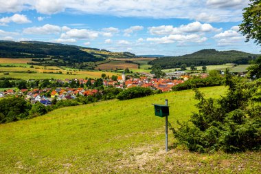 Wasungen, Walldorf üzerinden Rhn-Thüringen 'deki Hohe Geba' ya doğru güzel bir bisiklet turu.