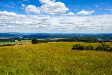 Wasungen, Walldorf üzerinden Rhn-Thüringen 'deki Hohe Geba' ya doğru güzel bir bisiklet turu.