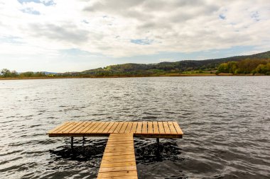 Wernshausen yakınlarındaki Werra 'nın kaynağından Hrschel-Thuringia yakınlarındaki Werratal' a kadar 1. Werratal Bisiklet Yolu 'nda bisikletle seyahat etmek.