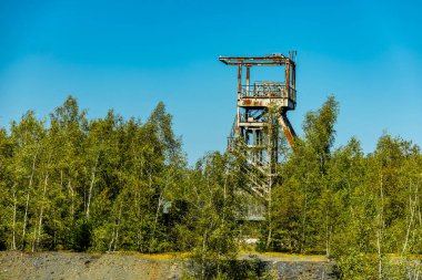 Lehesten am Rennsteig - Thüringen - Almanya yakınlarındaki güzel Thuringian Kayrak Parkı 'nda yaz sonu yürüyüşü