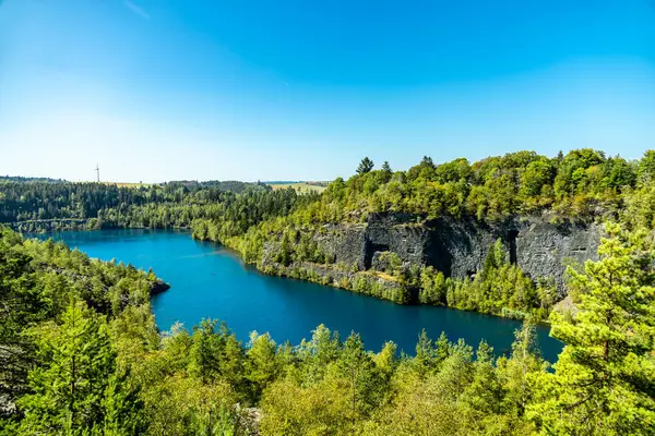 stock image Late summer hike through the beautiful Thuringian Slate Park near Lehesten am Rennsteig - Thuringia - Germany