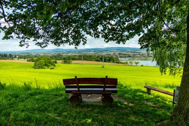 Breitungen - Thüringen yakınlarındaki Frankenberg şatosu ve Ple Berg çevresinde harika bir bahar yürüyüşü Almanya 'da bir harabe.