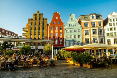 Şehir, Baltık Denizi 'ndeki Hanseatic kenti Rostock' ta, Mecklenburg-Vorpommern - Almanya