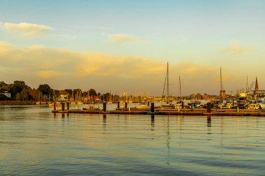 Şehir, Baltık Denizi 'ndeki Hanseatic kenti Rostock' ta, Mecklenburg-Vorpommern - Almanya