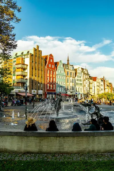 Şehir, Baltık Denizi 'ndeki Hanseatic kenti Rostock' ta, Mecklenburg-Vorpommern - Almanya