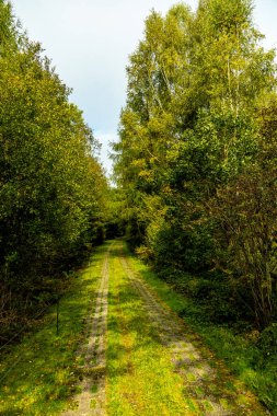 Hesse ve Thuringia arasındaki güzel Eichsfeld bölgesinde Bornhagen-Thuringia yakınlarındaki Hanstein Şatosu 'na gidiyor.