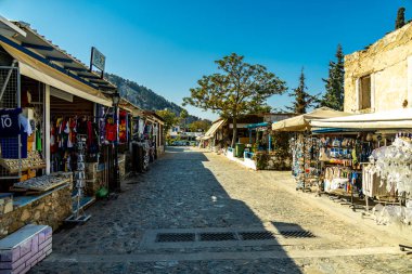 Güney Ege 'deki Yunanistan' ın Kos adasının en yüksek noktasına - Dikeos Dağı - Yunanistan 