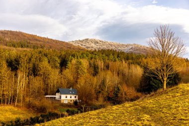 Schmalkalden 'de kısa kış yürüyüşü harika bir günbatımı ile - Thüringen - Almanya