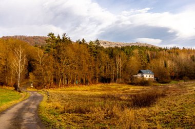 Schmalkalden 'de kısa kış yürüyüşü harika bir günbatımı ile - Thüringen - Almanya