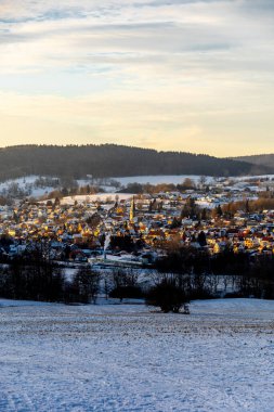 Thüringen Ormanı 'ndaki Brotterode yakınlarındaki Groer Inselsberg' de görülmeye değer akşamlar