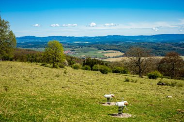 Hmpfershausen yakınlarındaki Thuringian Rhn 'da bahar yürüyüşü - Almanya 