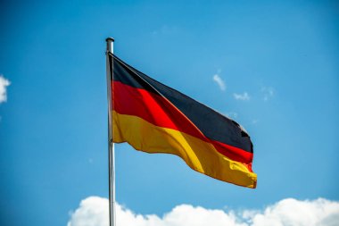 Güzel Franconian İsviçre 'de yaz yürüyüşünün başlarında Pottenstein' den Gssweinstein 'e - Yukarı Franconia - Bavyera - Almanya 