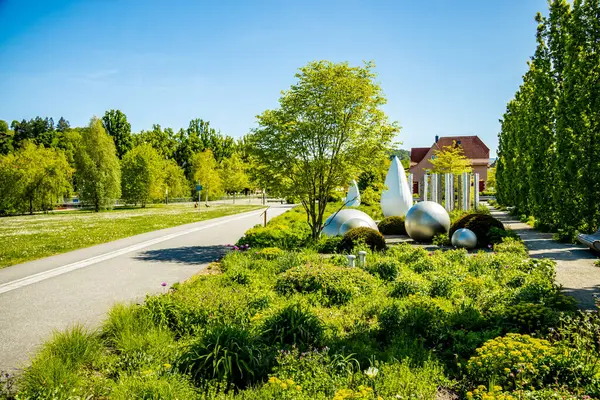Thüringen Ormanı 'nın güneybatı yamacındaki Schmalkalden kasabasında yaz yürüyüşü