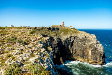 Sagres yakınlarındaki Cabo de So Vicente 'deki Avrupa anakarasının güney-batı ucuna seyahat ediyoruz.