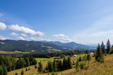 Güçlü, sınırsız, büyüleyici Ukraynalı Karpatlar