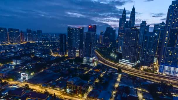 Modern Skyscraper Traditional Housing Area Kuala Lumpur Malaysia Sunrise — Stockvideo