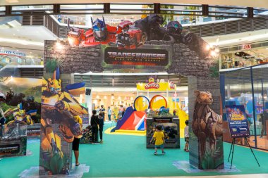 Kuala Lumpur, Malysia - 2 Haziran 2023: Rist of the Beast Transformers filminden Film Standee