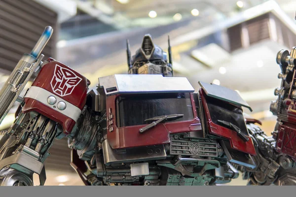 Kuala Lumpur Malysia Junio 2023 Réplica Estatua Optimus Prime Rise Imágenes De Stock Sin Royalties Gratis