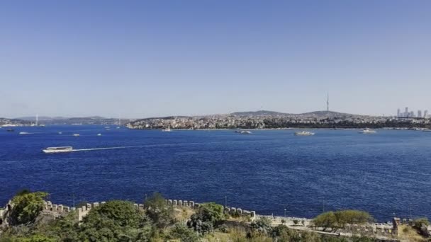 Panorama Istanbul Skyline Och Vackert Hav Utsikt Från Bosporen Sund — Stockvideo