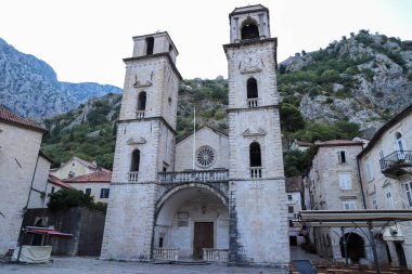 Karadağ 'ın eski Kotor kentindeki Aziz Tryphon Katedrali
